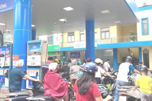 Xăng dầu đồng loạt tăng giá từ chiều 29-10