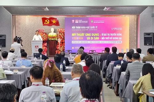 'Thức tỉnh' kho tàng di sản bằng mỹ thuật ứng dụng và thiết kế đương đại