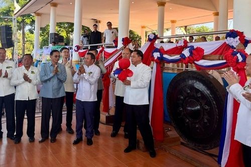 Bồi đắp quan hệ Việt Nam - Lào qua nét đẹp văn hóa đua thuyền truyền thống