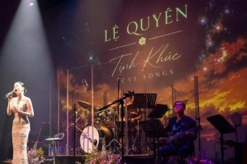 Đêm nhạc riêng đầy cảm xúc của Lệ Quyên tại Singapore
