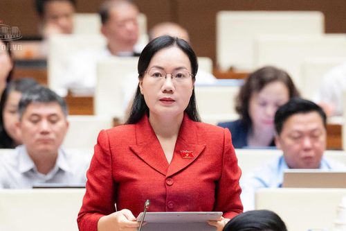 Cần quy định ngay trong Luật Đất đai một số giao dịch thực hiện quyền của người sử dụng đất phải công chứng