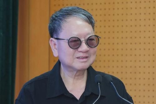 Chủ tịch Hội Nhạc sĩ Việt Nam cũng bị 'đánh gậy' bản quyền
