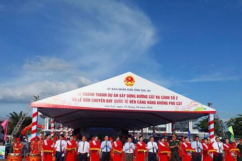 Khánh thành đường băng số 2 tại sân bay Phù Cát