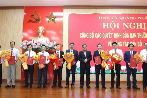 Quảng Ngãi điều động, luân chuyển loạt cán bộ chủ chốt