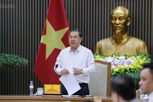 Phó Thủ tướng thường trực: Nghiên cứu đường sắt từ sân bay Gia Bình với trung tâm Hà Nội