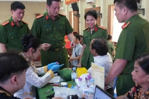 Nghệ An triển khai đợt 2 thu nhận mẫu ADN thân nhân liệt sĩ
