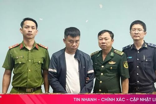 Khởi tố đối tượng vận chuyển 26 kg pháo lậu qua Cửa khẩu quốc tế Cầu Treo
