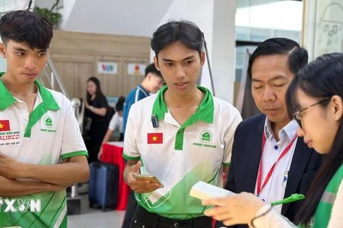 Hỗ trợ doanh nghiệp ứng dụng công nghệ trong sản xuất thông minh