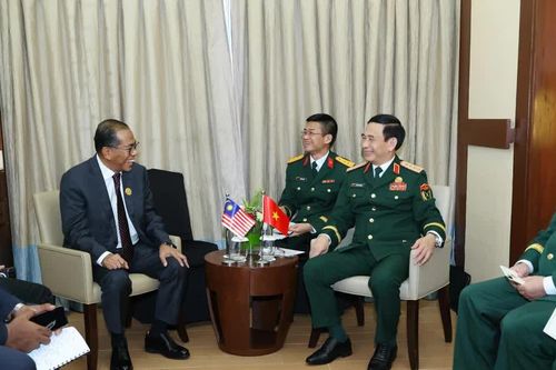 Đại tướng Phan Văn Giang gặp song phương Bộ trưởng Quốc phòng Malaysia, Singapore và Hàn Quốc