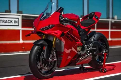 Ducati Panigale V4 2027 có giá từ 723 triệu đồng