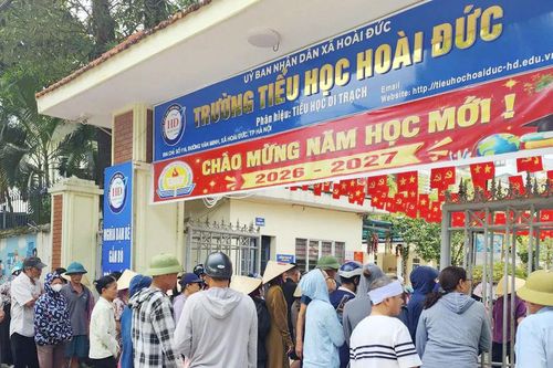Vụ bữa ăn bán trú tại Trường Tiểu học Hoài Đức: Kho hàng phía sau Công ty Mai Phương có gì?