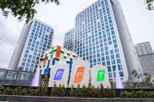 FPT: Lãi ròng 7.800 tỷ sau 9 tháng, tổng tài sản giảm gần 13.000 tỷ do thay đổi cách hạch toán FPT Telecom