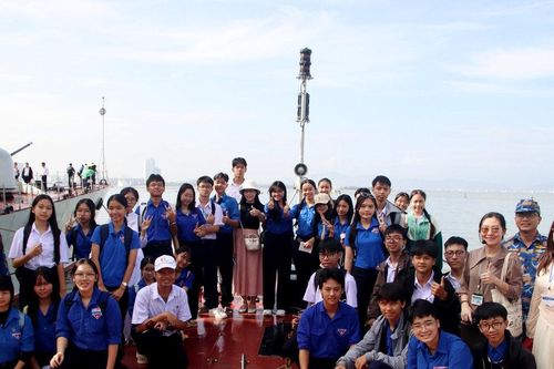 Nâng cao nhận thức về biển đảo cho học sinh THPT thành phố Đà Nẵng