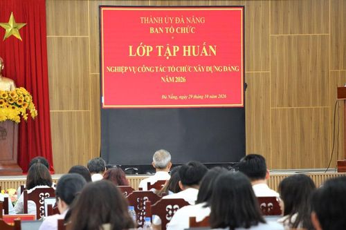 Tập huấn nghiệp vụ công tác tổ chức xây dựng Đảng cho cán bộ 19 xã, phường