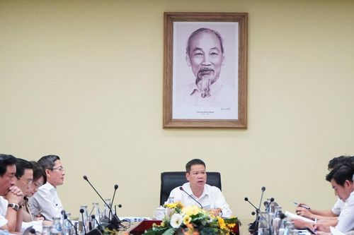 Khẩn trương ban hành định mức, giá dịch vụ thu gom, xử lý rác thải sinh hoạt
