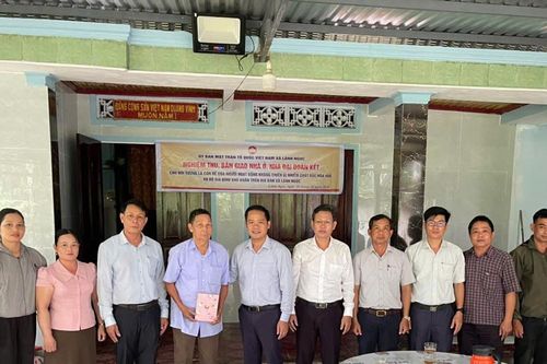 Xã Lãnh Ngọc bàn giao 4 nhà ở cho gia đình chính sách, hộ khó khăn
