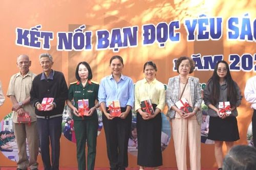 Thư viện Pleiku tổ chức chương trình "Kết nối bạn đọc yêu sách"