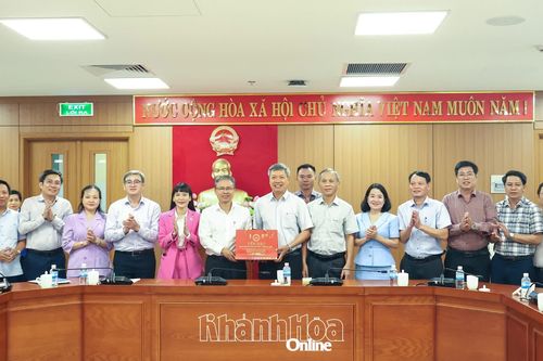 Đoàn công tác UBND TP. Đà Nẵng học tập, trao đổi kinh nghiệm phát triển ngành nghề yến sào của Khánh Hòa