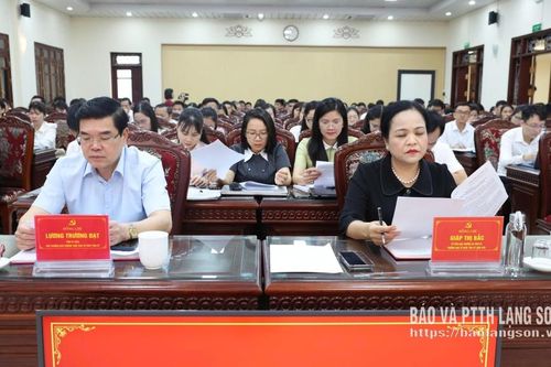 Gần 200 đại biểu dự hội nghị trao đổi, hướng dẫn rà soát, hoàn thiện vị trí việc làm