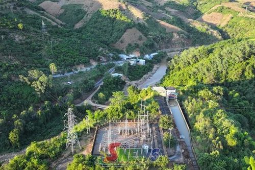 Nỗ lực điều tiết và đa dạng hóa nguồn năng lượng