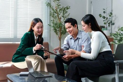 Thị trường bảo hiểm nhân thọ đón tín hiệu tích cực giữa khó khăn