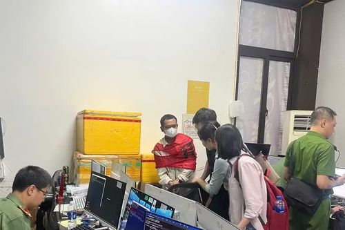 Xóa sổ 'công xưởng lừa đảo' trên đồi cao