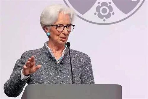 Chủ tịch ECB thông báo từ chức giữa lúc kinh tế châu Âu nhiều bất ổn