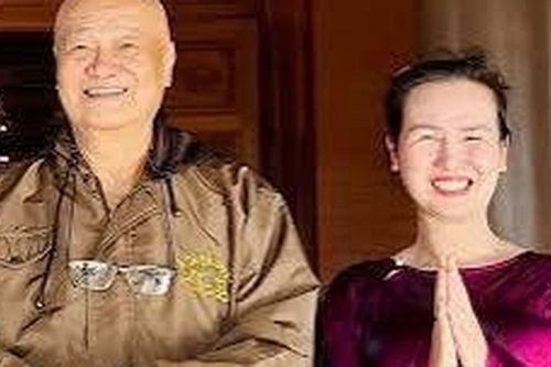 Cùng Nhật Kim Anh đi tu tập, Võ Hạ Trâm tiết lộ điều đặc biệt về người bố xuất gia