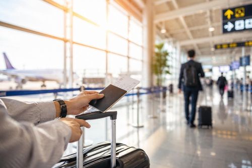 Đề xuất chưa tạm hoãn xuất cảnh với người bị mạo danh lập doanh nghiệp