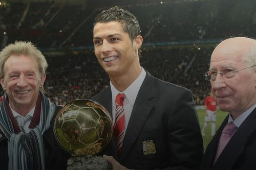 Giành 'Quả bóng vàng mọi thời đại', Ronaldo đăng thông điệp đặc biệt