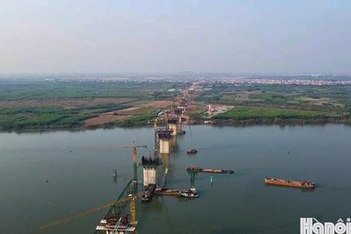 Ngắm diện mạo cầu Hồng Hà sau một năm thi công