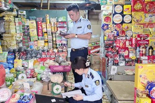 Quản lý thị trường Hà Nội chuyển cơ quan điều tra 12 vụ việc có dấu hiệu hình sự