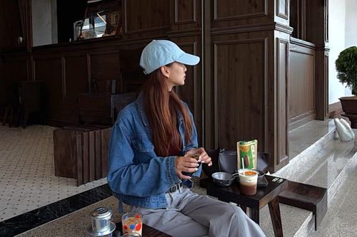 Mặt tiền khác lạ của rạp Hòa Bình, Đà Lạt