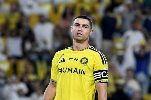 Ronaldo lập hat-trick nhưng chưa hết tranh cãi