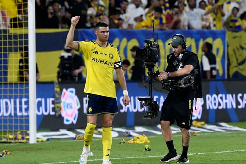 Ronaldo tỏa sáng rực rỡ