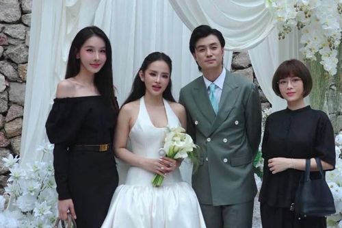 Lễ cưới của Vương Anh và vợ hơn 5 tuổi
