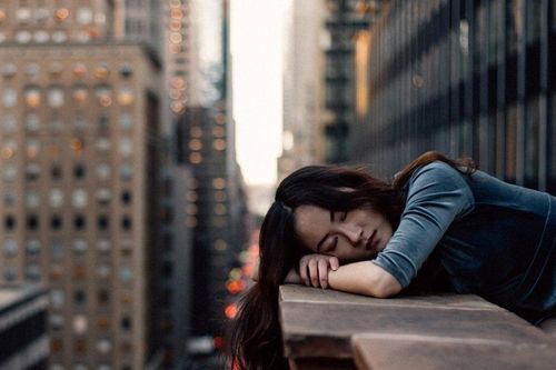 Người trẻ đôi lúc cũng cần cô đơn
