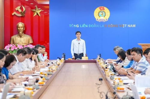 Xây dựng đề án 'Công tác tư tưởng đối với công nhân, lao động trong bối cảnh mới'