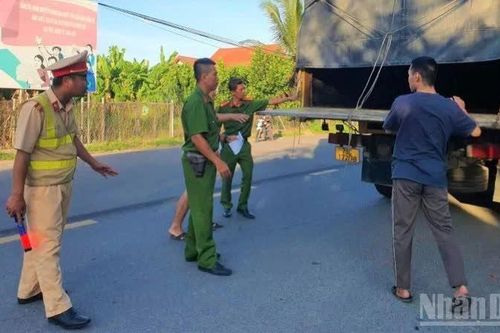Khánh Hòa: Công an làm việc với người tung tin giả về phạm nhân trốn trại