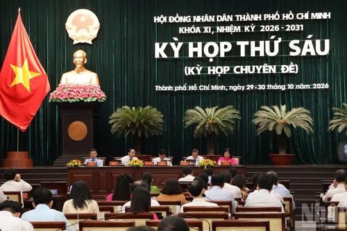 Thành phố Hồ Chí Minh: Khai thông nguồn lực, mở rộng không gian phát triển