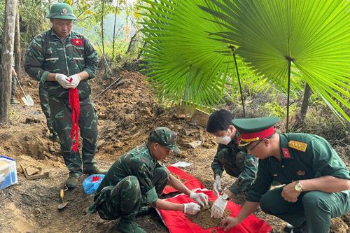 Lào Cai: Cất bốc 3 mộ liệt sĩ