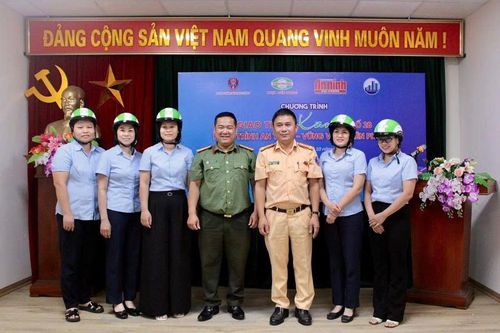 Chương trình 'Giao thông xanh – Hành trình an toàn – Vững vàng tiên phong' số 28: Lan tỏa hành trình an toàn tại Khu công nghiệp Lai Vu
