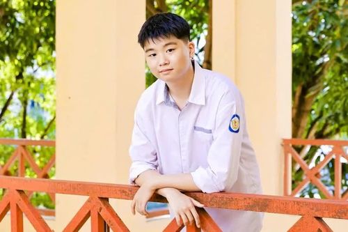 Nam sinh Nghệ An đạt SAT 1600/1600, IELTS 8.0 và giải Ba Tiếng Nga