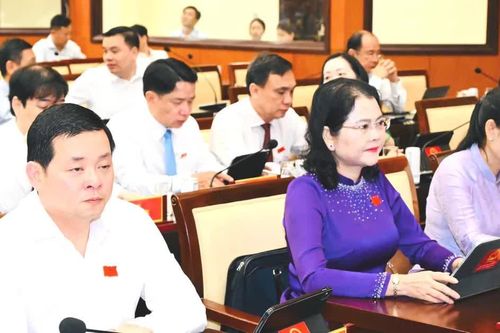 Di dời nhà ven kênh rạch phải gắn với bảo đảm sinh kế người dân