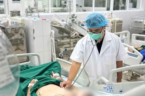 Hà Nội: Nhiều bệnh nhân cúm A diễn biến nặng, phải thở máy
