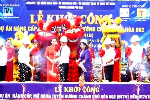 Nâng cấp, mở rộng đường Chánh Phú Hòa 002