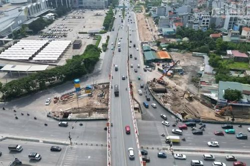 Đường Cổ Linh phân luồng thi công trong 3 tháng từ ngày 30/10