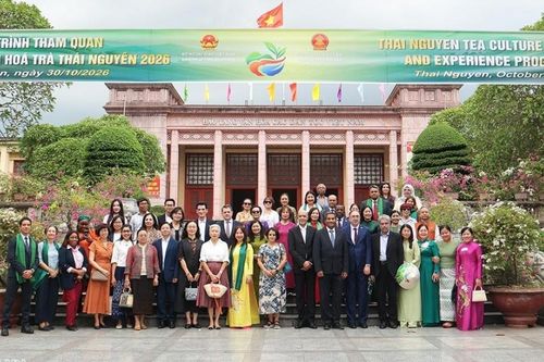 Đại sứ các nước ấn tượng với văn hóa và tiềm năng du lịch Thái Nguyên
