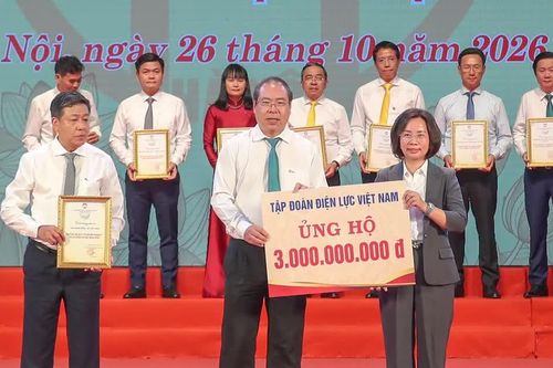 EVN ủng hộ Quỹ 'Vì người nghèo' và an sinh xã hội Thành phố Hà Nội năm 2026