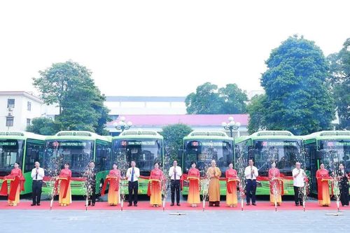 Thái Nguyên đưa tuyến xe buýt điện đầu tiên vào hoạt động